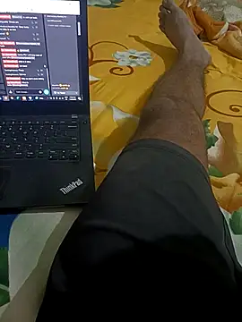 Snapshot of RubyEntity chatting on 8, 11, 2025 RubyEntity online show from 8, 11, 2025