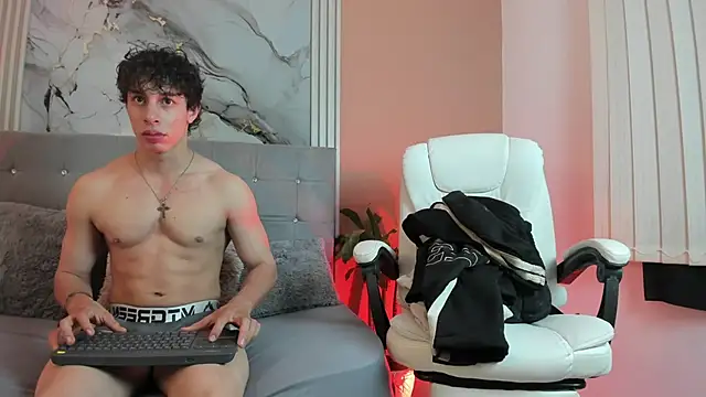 Snapshot of chris_evans27 chatting on 21, 2, 2026 chris evans27 online show from 21, 2, 2026