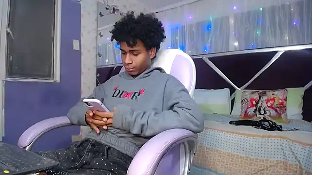 Santy bigcock 01 online show from 29, 3, 2026