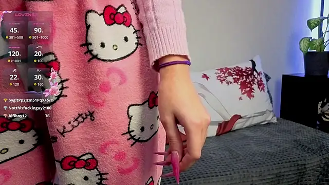 Snapshot of violetwluv chatting on 20, 11, 2025 violetwluv online show from 20, 11, 2025