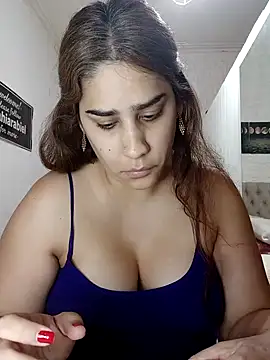 nahiarabiel33 online show from 18, 3, 2026