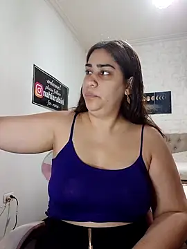 nahiarabiel33 online show from 7, 5, 2026