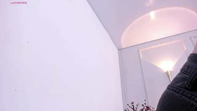 annie  20 online show from 5, 2, 2026