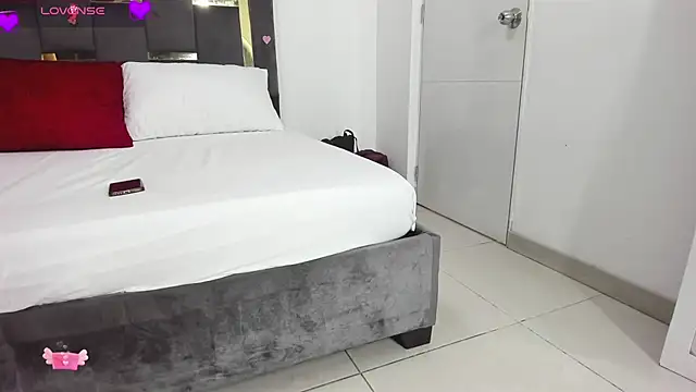 CatleyaSmith online show from 24, 2, 2026