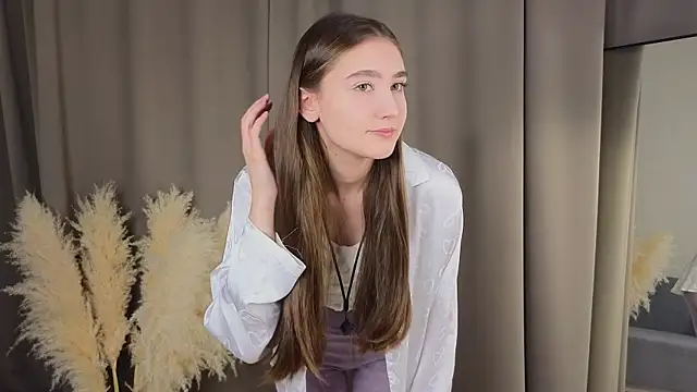 Snapshot of AriannaSemke chatting on 13, 11, 2025 AriannaSemke online show from 13, 11, 2025