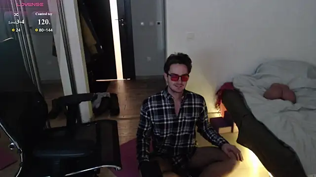 lucky swimmer online show from 24, 11, 2025