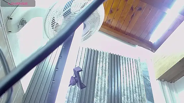 Caitlyn-Joness  online show from 14, 11, 2025