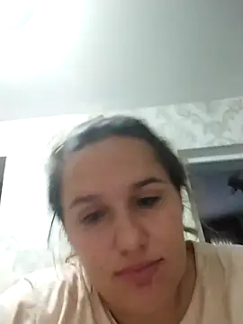 Laryssa2005 online show from 5, 11, 2025