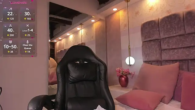 danielamonet online show from 18, 5, 2026