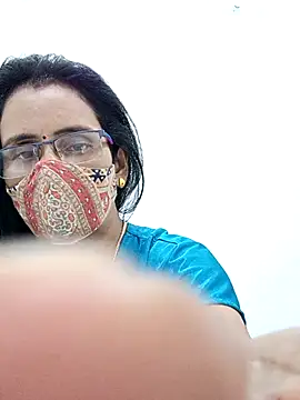 Snapshot of sanjana077 chatting on 8, 4, 2026 sanjana077 online show from 8, 4, 2026