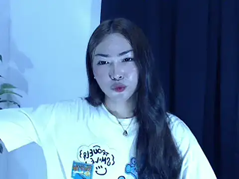 Snapshot of HarlsObsession chatting on 10, 11, 2025 HarlsObsession online show from 10, 11, 2025