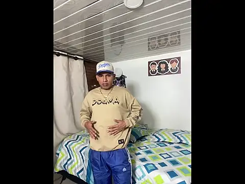 Mike and Rayan online show from 12, 11, 2025