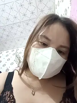 linh-xinh18 online show from 11, 11, 2025