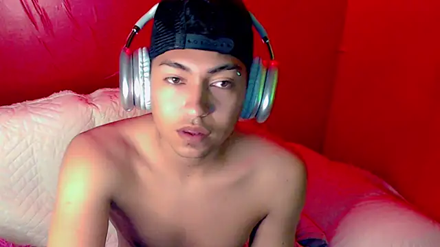 LPYsami773 online show from 9, 11, 2025