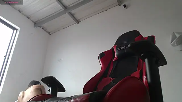 Snapshot of thebesthot chatting on 16, 11, 2025 thebesthot online show from 16, 11, 2025