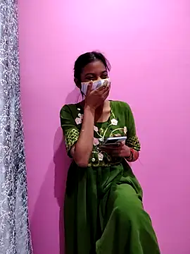 Snapshot of Student12th chatting on 9, 11, 2025 Student12th online show from 9, 11, 2025