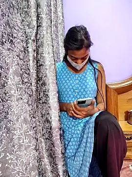 Snapshot of Student12th chatting on 12, 11, 2025 Student12th online show from 12, 11, 2025