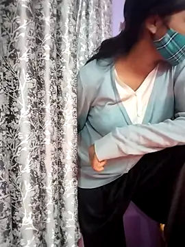 Snapshot of Student12th chatting on 3, 12, 2025 Student12th online show from 3, 12, 2025