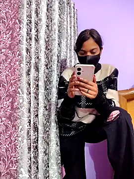 Snapshot of Student12th chatting on 18, 12, 2025 Student12th online show from 18, 12, 2025