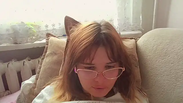 Snapshot of HornyElena chatting on 29, 11, 2025 HornyElena online show from 29, 11, 2025