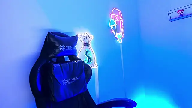 Snapshot of Quetzal_coatl_ chatting on 6, 4, 2026 Quetzal coatl online show from 6, 4, 2026