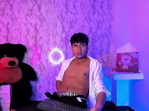 Valentino Lane online show from 9, 2, 2026