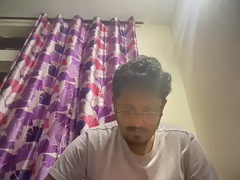 Snapshot of Your_yash2 chatting on 22, 11, 2025 Your yash2 online show from 22, 11, 2025