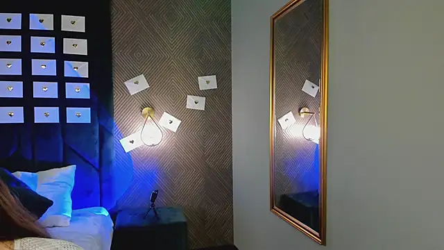 moon sanny online show from 5, 4, 2026