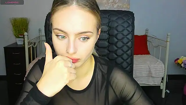 Tina Jonesi online show from 14, 11, 2025