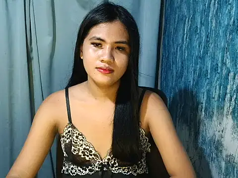 Snapshot of Rema_thebigcock chatting on 11, 7, 2026 Rema thebigcock online show from 11, 7, 2026