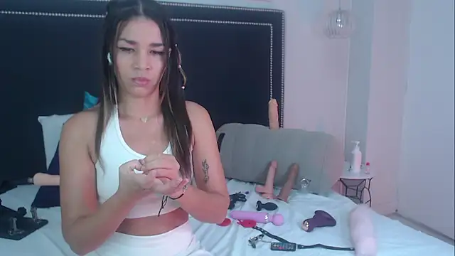 Snapshot of aleskaswarovski chatting on 9, 2, 2026 aleskaswarovski online show from 9, 2, 2026