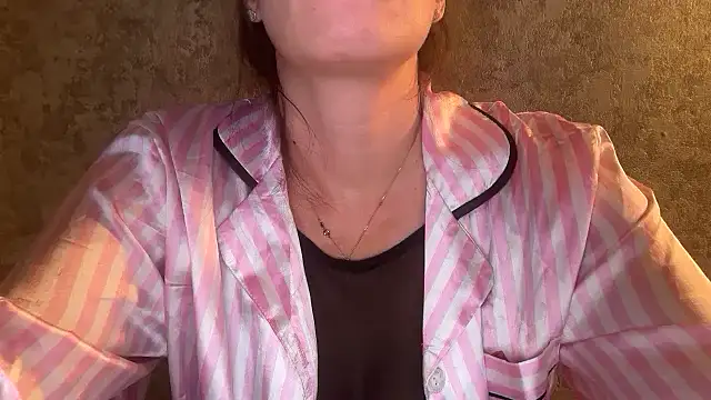 Angelinaa19 online show from 25, 3, 2026