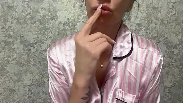 Angelinaa19 online show from 12, 4, 2026