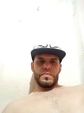 Snapshot of James21990 chatting on 11, 11, 2025 James21990 online show from 11, 11, 2025