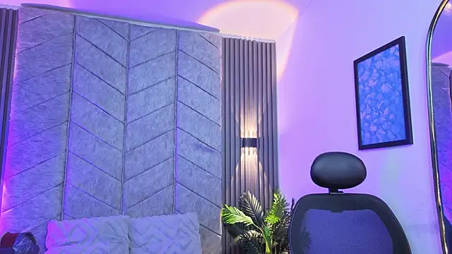 AuroraLanee  online show from 30, 11, 2025