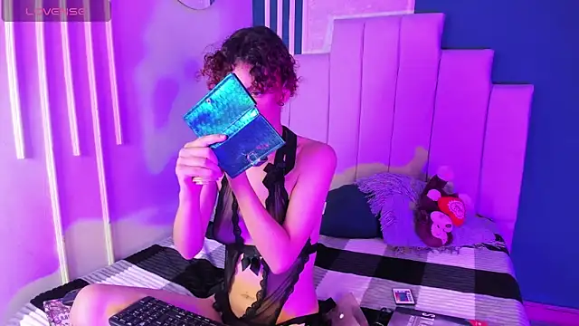 AliceMadnes online show from 27, 11, 2025