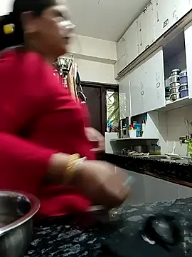 Snapshot of Cutegirl_789 chatting on 25, 11, 2025 Cutegirl 789 online show from 25, 11, 2025