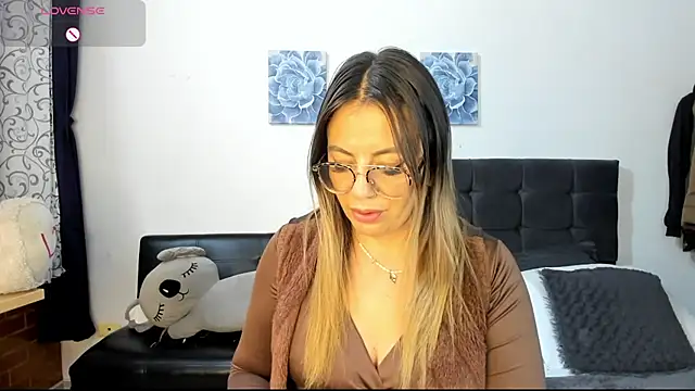 ariannawil online show from 12, 2, 2026