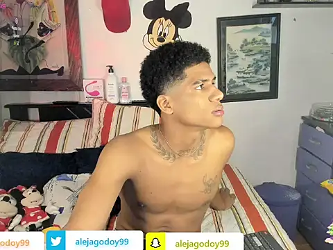 Snapshot of JUANBIGCOCK21CM chatting on 21, 11, 2025 JUANBIGCOCK21CM online show from 21, 11, 2025