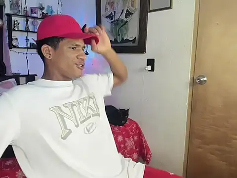 Snapshot of JUANBIGCOCK21CM chatting on 16, 12, 2025 JUANBIGCOCK21CM online show from 16, 12, 2025