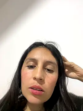 17-ABBY 01 online show from 15, 11, 2025