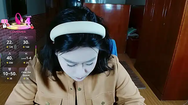 Snapshot of sallybing chatting on 20, 11, 2025 sallybing online show from 20, 11, 2025