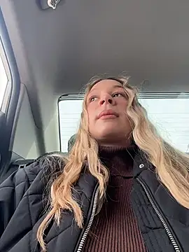 SashaCatt online show from 22, 4, 2026