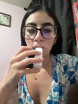 SCARLETT INK  online show from 5, 4, 2026