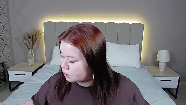 EvaNova  online show from 8, 4, 2026