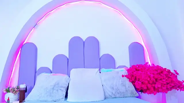 BunnySexyy18 online show from 8, 3, 2026