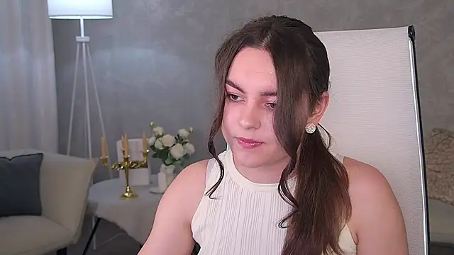 Snapshot of FrancescaCavaliere chatting on 10, 6, 2026 FrancescaCavaliere online show from 10, 6, 2026