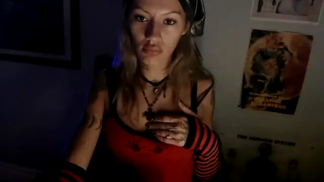 luxxylola online show from 25, 11, 2025