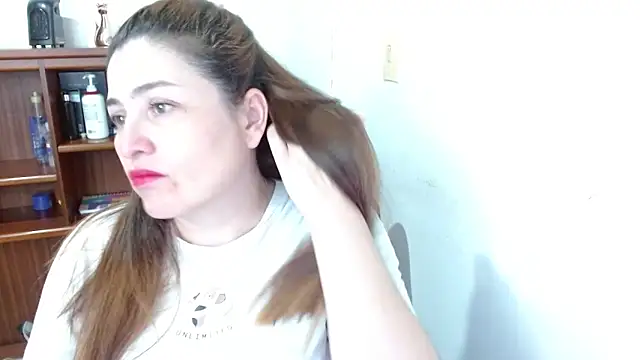 dayan hanks online show from 23, 4, 2026