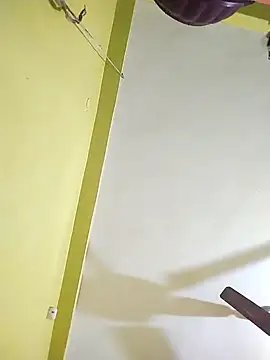 Snapshot of hootmom chatting on 9, 11, 2025 hootmom online show from 9, 11, 2025